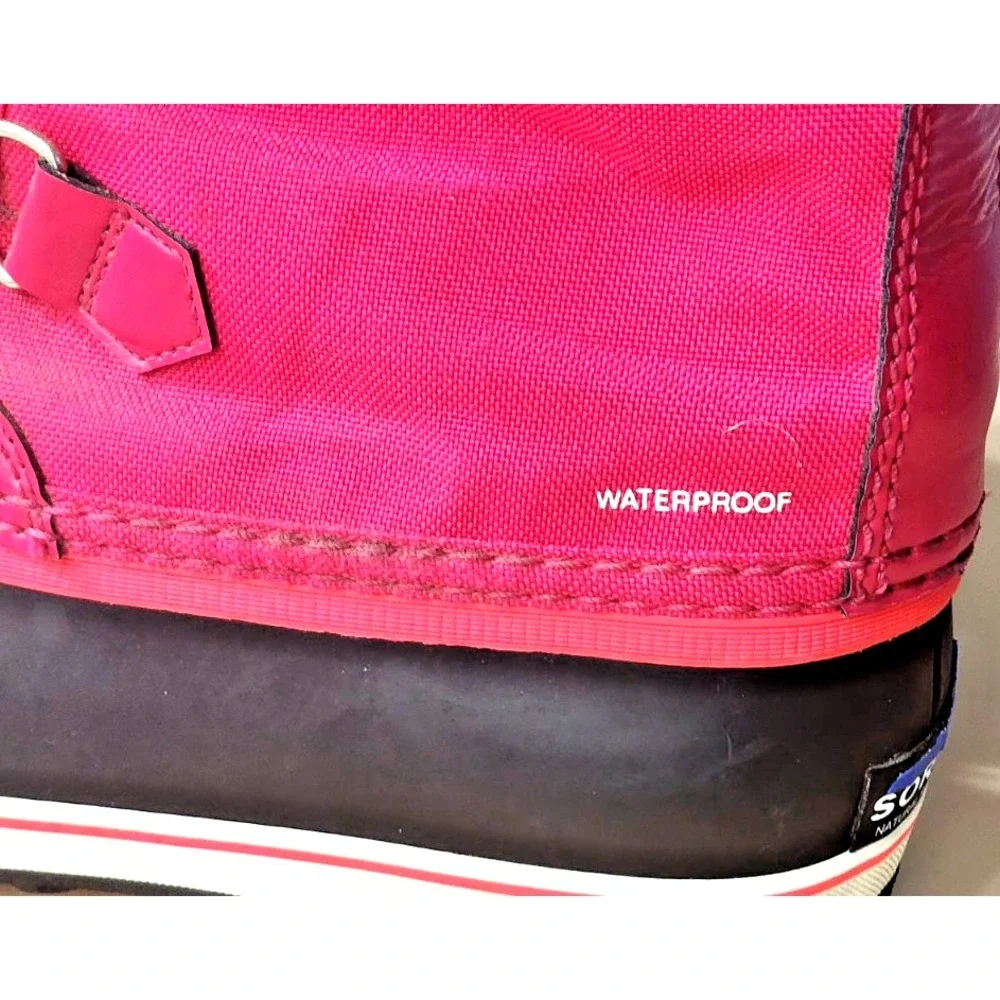 Sorel Kids Yoot PAC Nylon Haute‎ Pink Waterproof Snow boots Kids Size 4